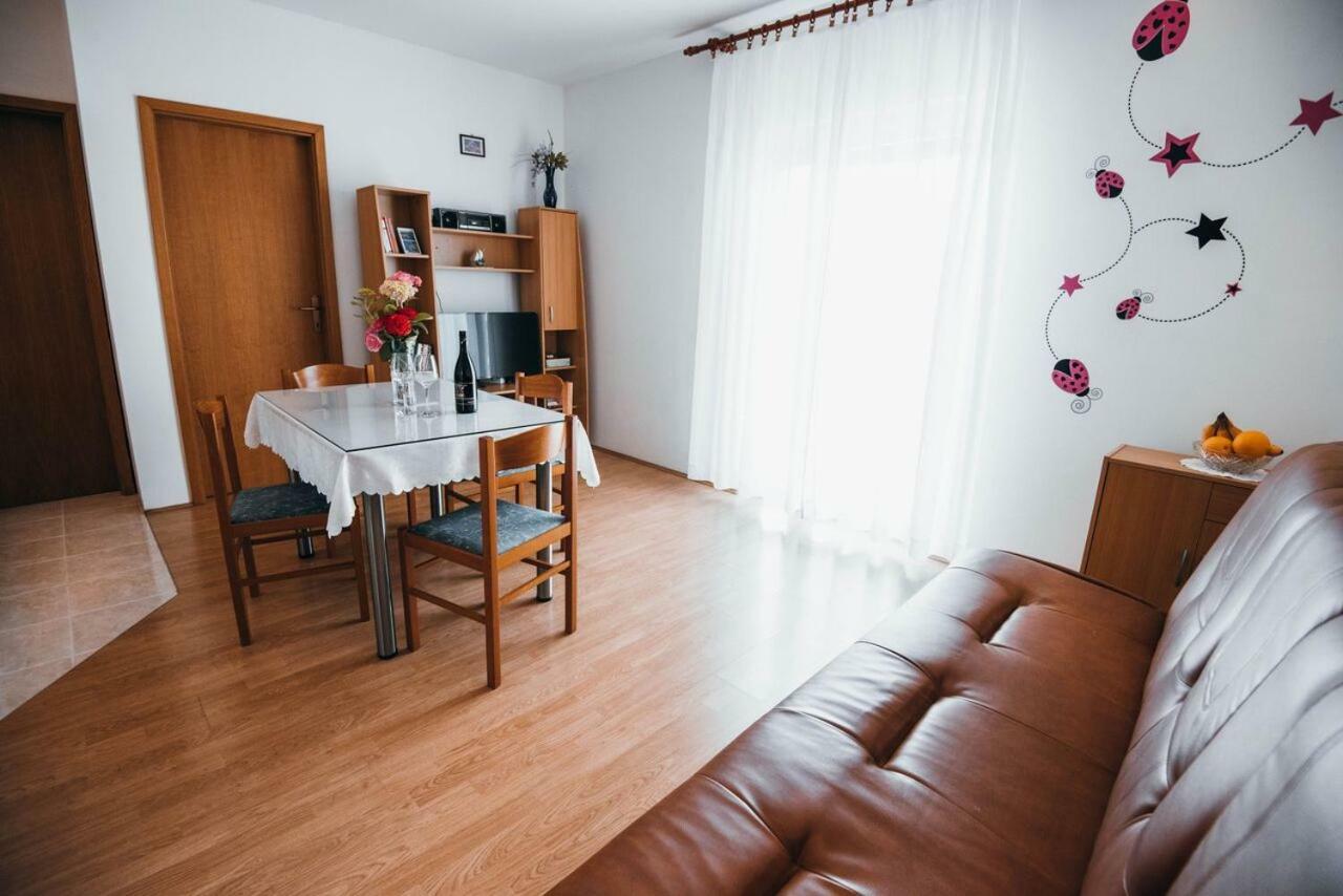 Apartmani Tamaris ヴォディツェ エクステリア 写真