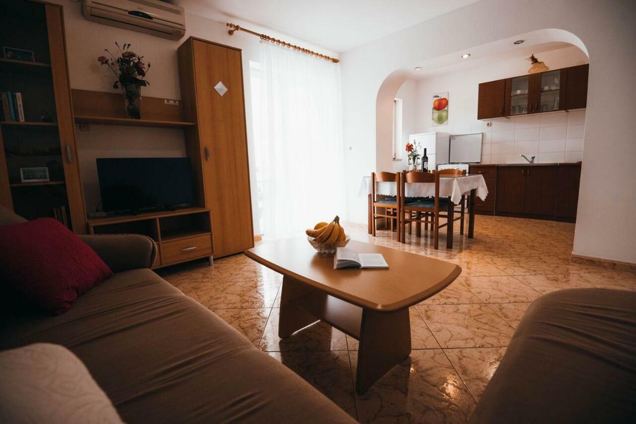 Apartmani Tamaris ヴォディツェ エクステリア 写真