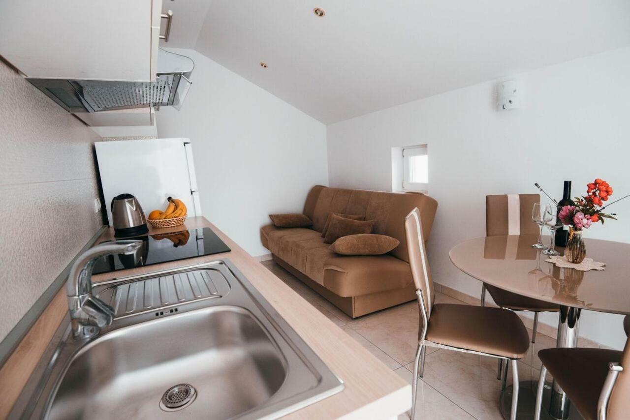 Apartmani Tamaris ヴォディツェ エクステリア 写真